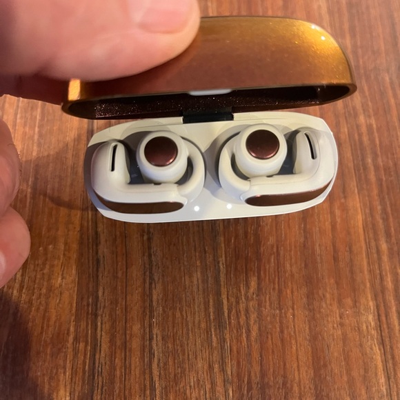 Bose ultra open Earbuds - Picture 2 of 3